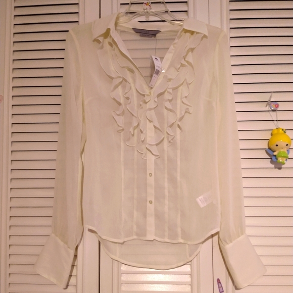 To the Max Tops - To the MAX 🌸 White ruffle blouse